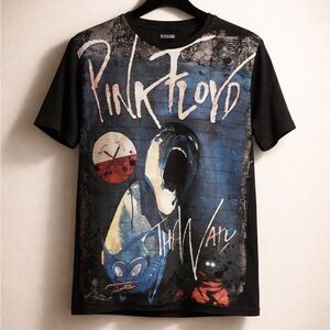 Official Roger Waters The Wall 2011 tour rare print T-shirt